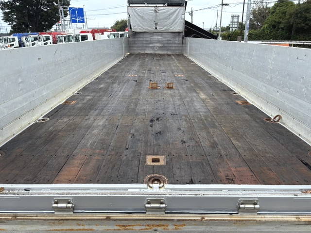 いすゞギガアルミブロック大型（10t）[写真08]