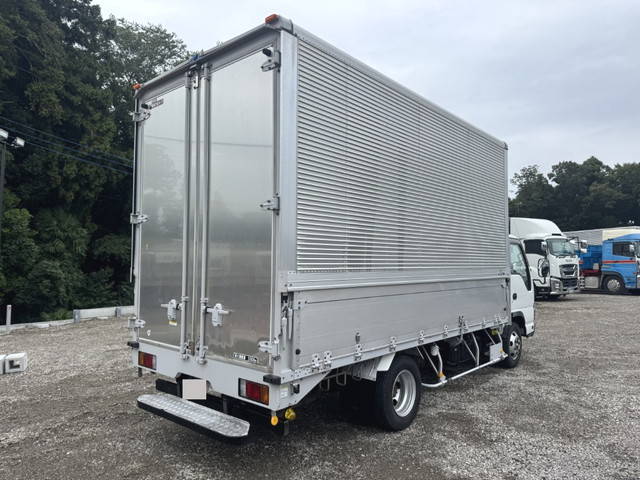 いすゞエルフアルミウイング小型（2t・3t）[写真02]