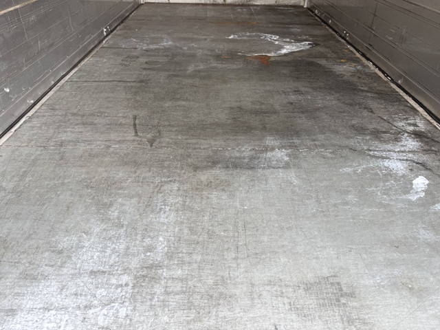 いすゞエルフアルミウイング小型（2t・3t）[写真20]