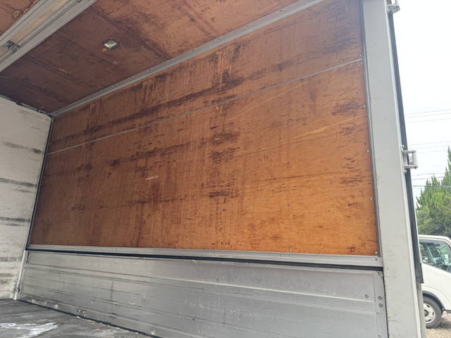 いすゞエルフアルミウイング小型（2t・3t）[写真23]