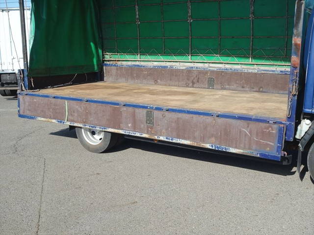 マツダタイタン幌ウイング小型（2t・3t）[写真24]