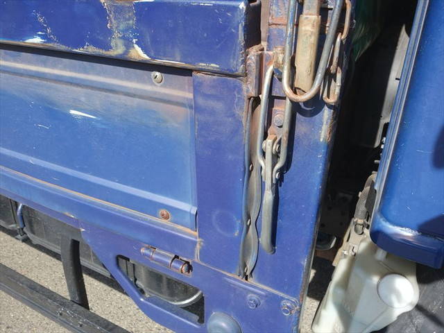 マツダタイタン幌ウイング小型（2t・3t）[写真26]