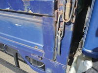 マツダタイタン幌ウイング小型（2t・3t）[写真27]