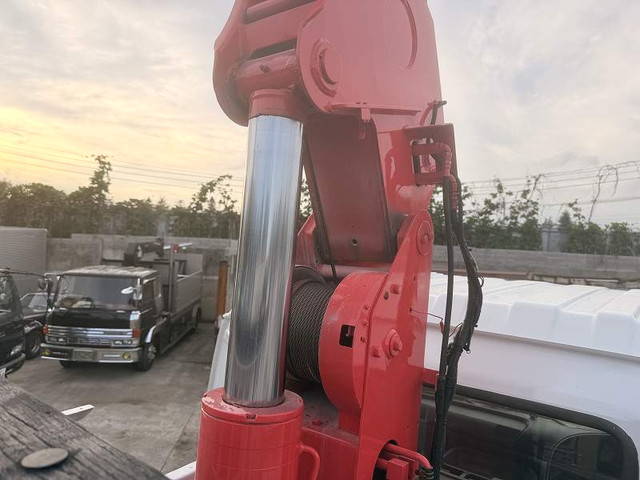 いすゞギガクレーン4段大型（10t）[写真13]