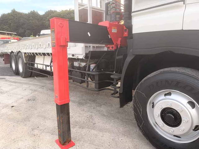 いすゞギガクレーン4段大型（10t）[写真15]