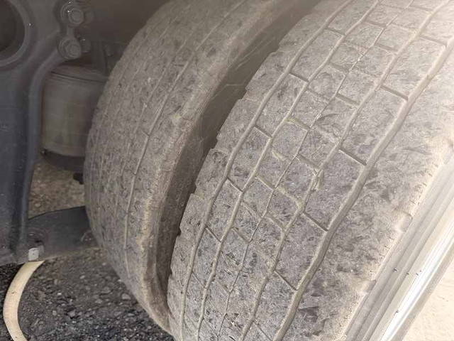 いすゞギガクレーン4段大型（10t）[写真19]