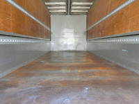 いすゞフォワードアルミウイング中型（4t）[写真11]