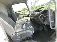 いすゞフォワードアルミウイング中型（4t）[写真19]