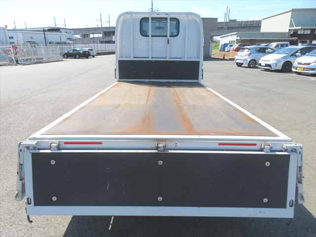 日産アトラス平ボディ小型（2t・3t）[写真23]