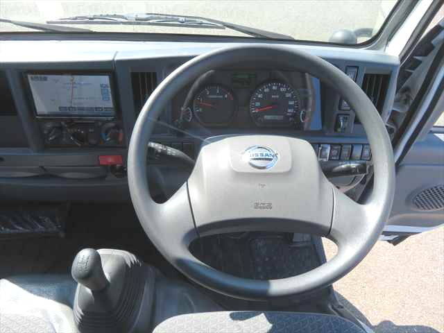 日産アトラス平ボディ小型（2t・3t）[写真32]