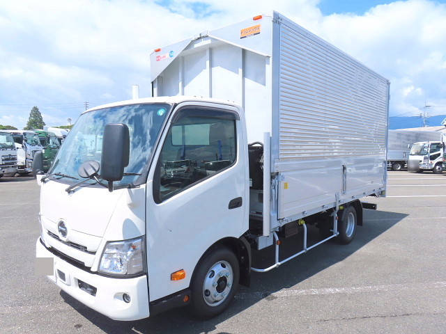 日野デュトロアルミウイング小型（2t・3t）[写真01]