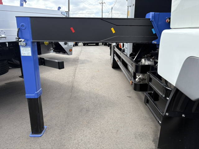 三菱ふそうファイタークレーン4段増トン（6t・8t）[写真18]