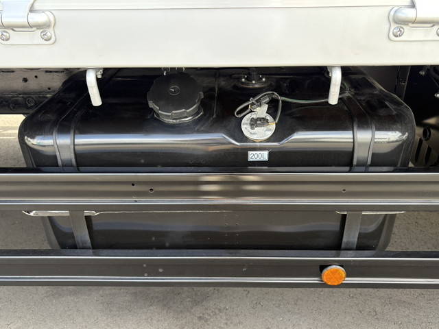 三菱ふそうファイタークレーン4段増トン（6t・8t）[写真24]