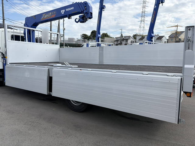 三菱ふそうファイタークレーン4段増トン（6t・8t）[写真09]