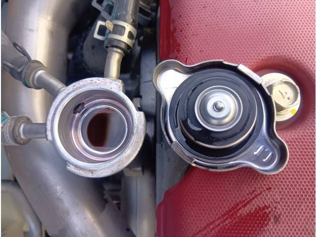 日野デュトロローダーダンプ小型（2t・3t）[写真15]