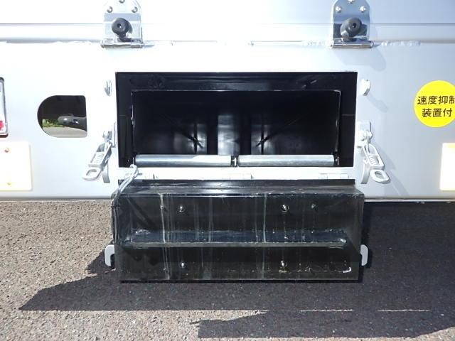 日野プロフィアセルフクレーン4段大型（10t）[写真16]