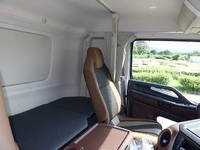 日野プロフィアセルフクレーン4段大型（10t）[写真25]