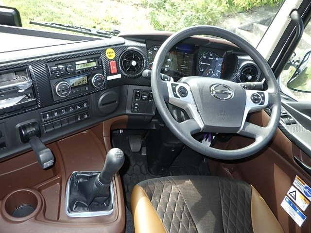 日野プロフィアセルフクレーン4段大型（10t）[写真26]