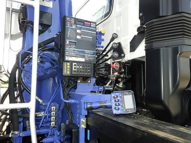 日野プロフィアセルフクレーン4段大型（10t）[写真09]