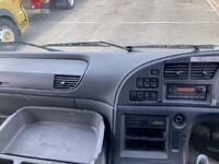 いすゞギガアルミブロック大型（10t）[写真37]