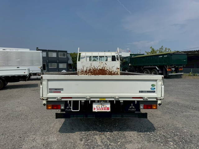 三菱ふそうキャンター平ボディ小型（2t・3t）[写真11]