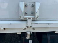 三菱ふそうキャンター平ボディ小型（2t・3t）[写真16]