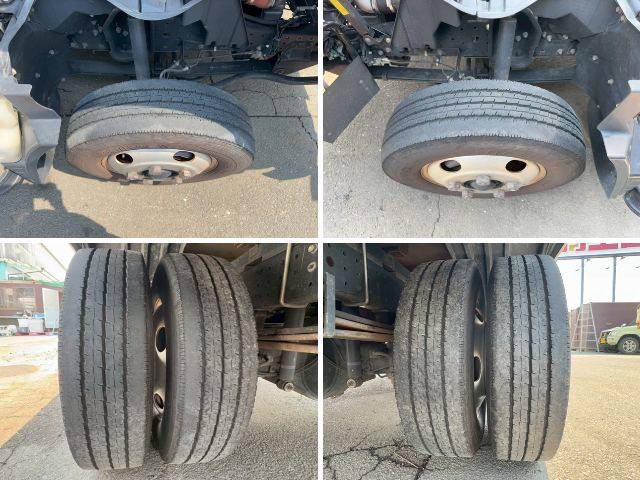 三菱ふそうキャンター平ボディ小型（2t・3t）[写真20]