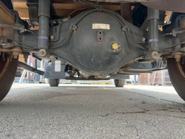 三菱ふそうキャンター平ボディ小型（2t・3t）[写真24]