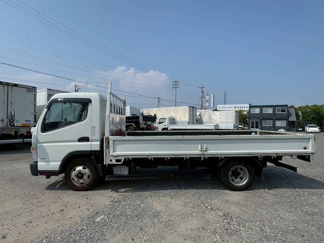 三菱ふそうキャンター平ボディ小型（2t・3t）[写真05]