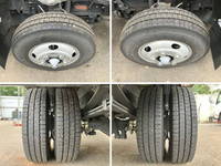 いすゞエルフ冷凍車（冷蔵車）小型（2t・3t）[写真21]