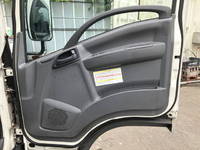 いすゞエルフ冷凍車（冷蔵車）小型（2t・3t）[写真30]