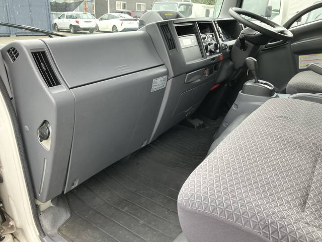 いすゞエルフ冷凍車（冷蔵車）小型（2t・3t）[写真30]