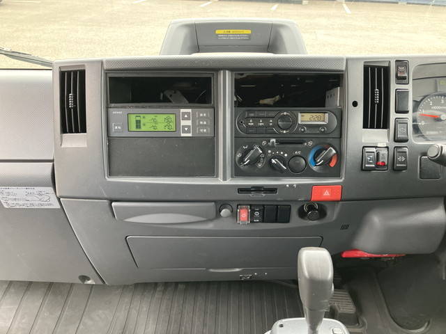 いすゞエルフ冷凍車（冷蔵車）小型（2t・3t）[写真36]