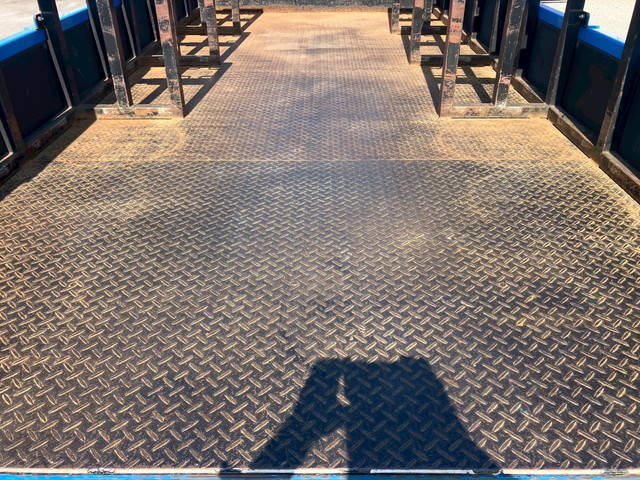 日野デュトロ平ボディ小型（2t・3t）[写真11]