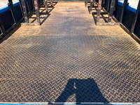 日野デュトロ平ボディ小型（2t・3t）[写真12]