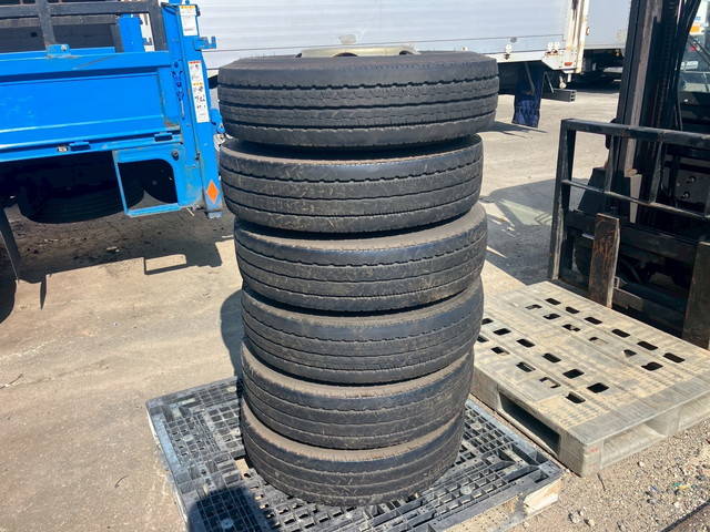 日野デュトロ平ボディ小型（2t・3t）[写真19]