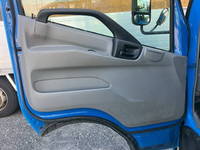 日野デュトロ平ボディ小型（2t・3t）[写真28]