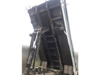 三菱ふそうスーパーグレートダンプ大型（10t）[写真11]