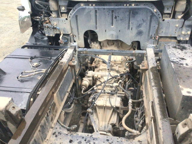 三菱ふそうスーパーグレートダンプ大型（10t）[写真13]