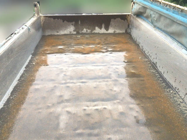 三菱ふそうスーパーグレートダンプ大型（10t）[写真06]