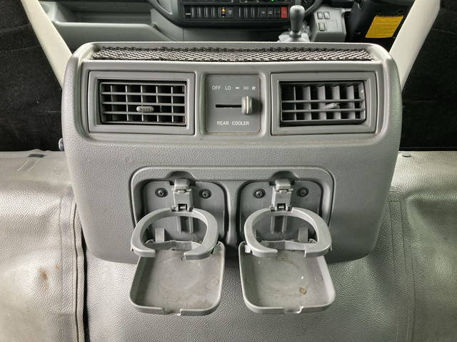 トヨタダイナアルミバン小型（2t・3t）[写真28]