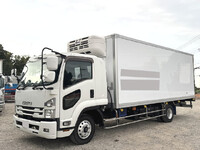 いすゞフォワード冷蔵冷凍ウイング中型(4t)