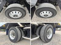 いすゞフォワード冷蔵冷凍ウイング中型（4t）[写真36]