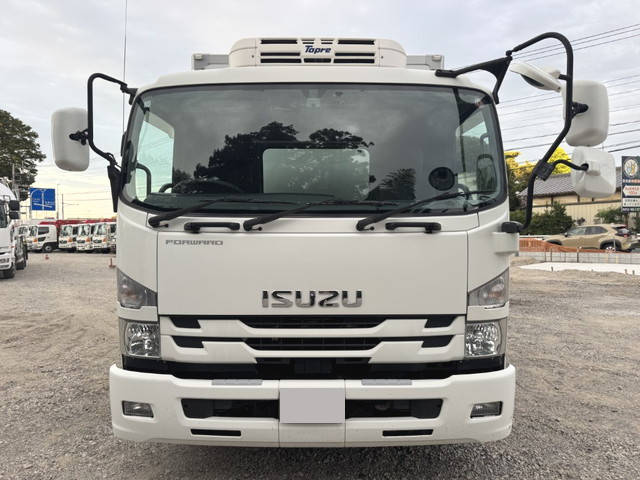 いすゞフォワード冷蔵冷凍ウイング中型（4t）[写真04]