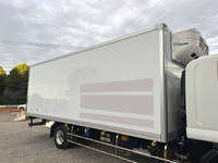 いすゞフォワード冷蔵冷凍ウイング中型（4t）[写真06]