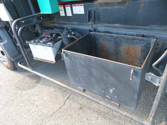 日野デュトロコンテナ専用車小型（2t・3t）[写真19]