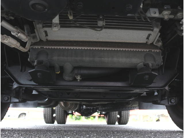 三菱ふそうキャンター平ボディ小型（2t・3t）[写真12]