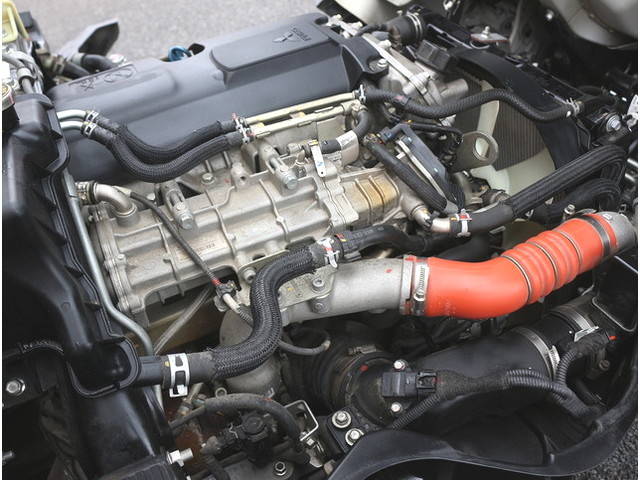 三菱ふそうキャンター平ボディ小型（2t・3t）[写真18]