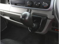 三菱ふそうキャンター平ボディ小型（2t・3t）[写真26]