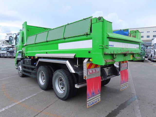 いすゞギガダンプ大型（10t）[写真04]